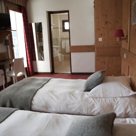 Hotel Val D'Este แซ็งต์-แฌร์เวส์-เลส์-แบ็งส์ ภายนอก รูปภาพ