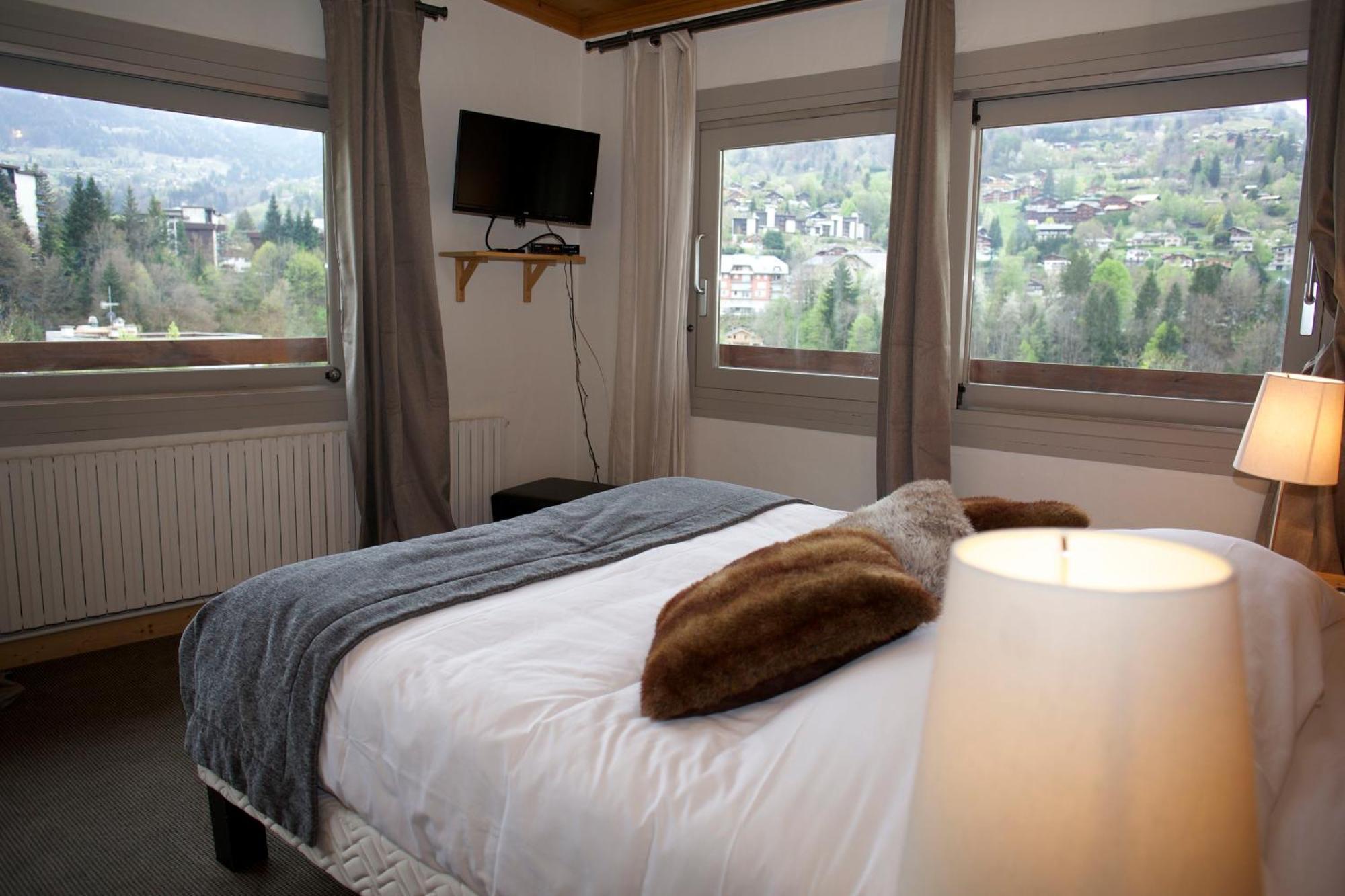 Hotel Val D'Este แซ็งต์-แฌร์เวส์-เลส์-แบ็งส์ ภายนอก รูปภาพ