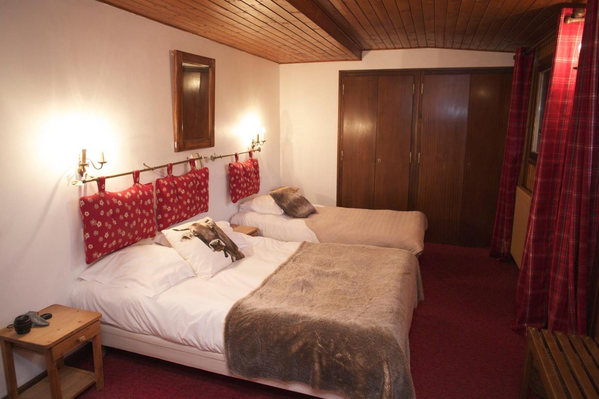 Hotel Val D'Este แซ็งต์-แฌร์เวส์-เลส์-แบ็งส์ ภายนอก รูปภาพ