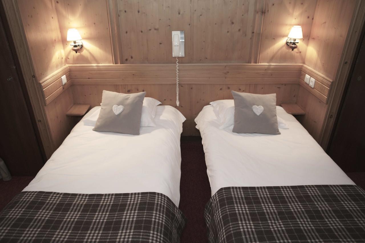 Hotel Val D'Este แซ็งต์-แฌร์เวส์-เลส์-แบ็งส์ ภายนอก รูปภาพ