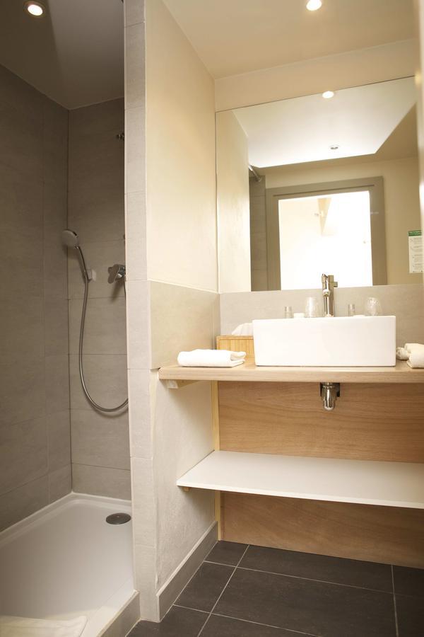 Hotel Val D'Este แซ็งต์-แฌร์เวส์-เลส์-แบ็งส์ ภายนอก รูปภาพ